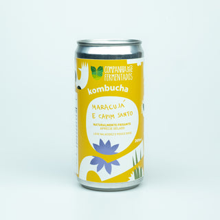 Kombucha de maracujá com capim santo