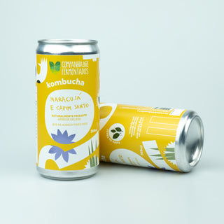 Kombucha de maracujá com capim santo